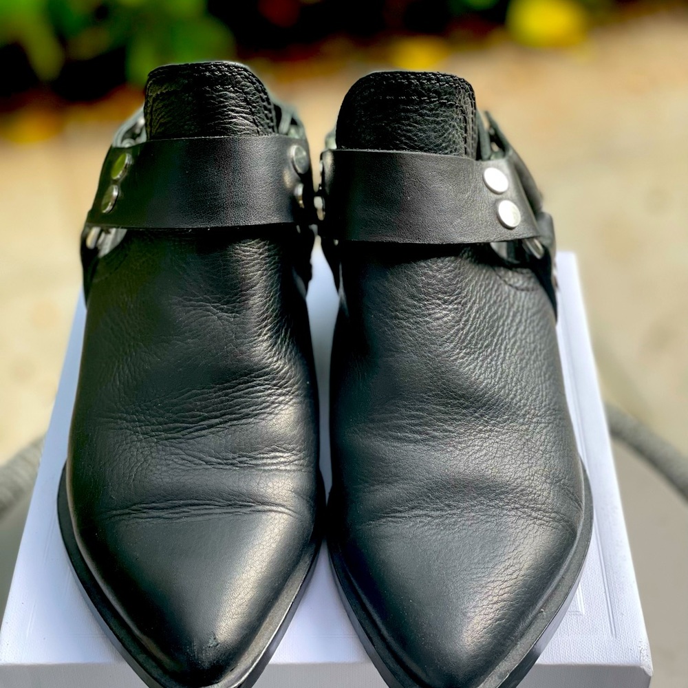 Dolce Vita Black motorcycle-style sling backs size 7